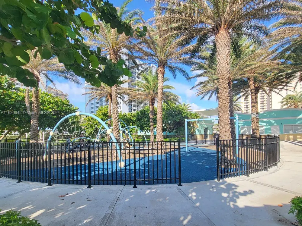 1825 S Ocean Dr #206 Hallandale Beach, FL 33009