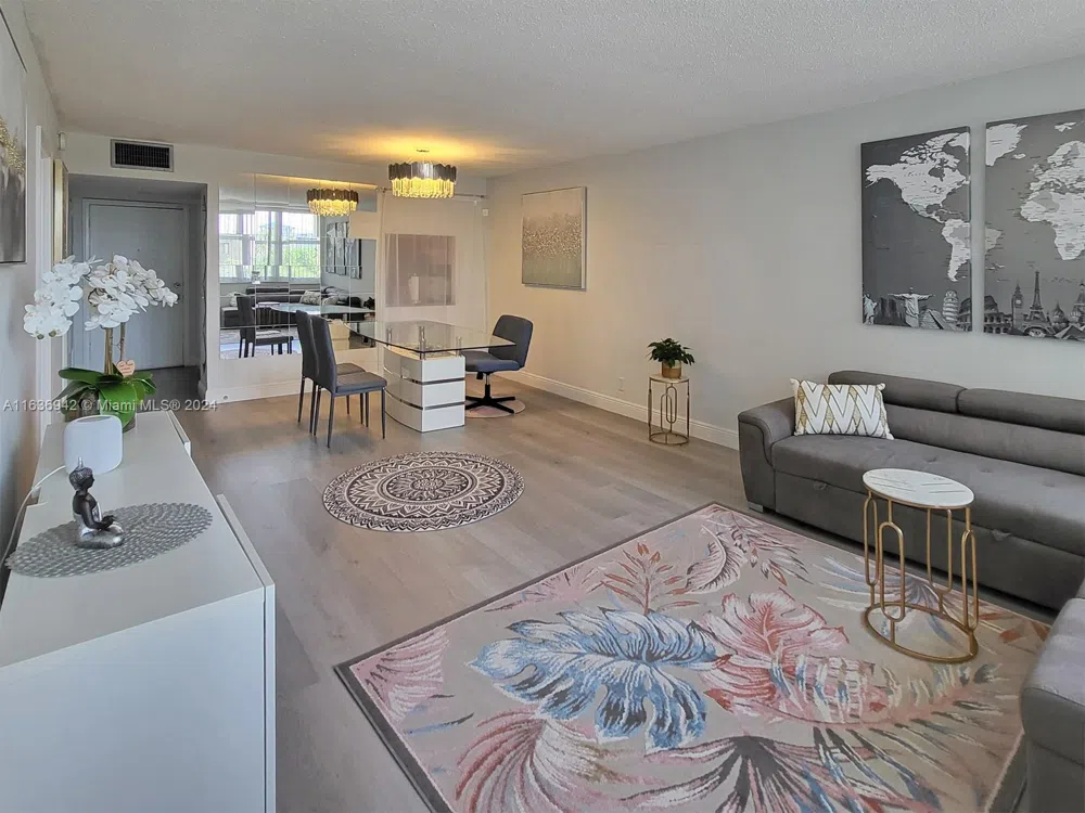 1825 S Ocean Dr #206 Hallandale Beach, FL 33009