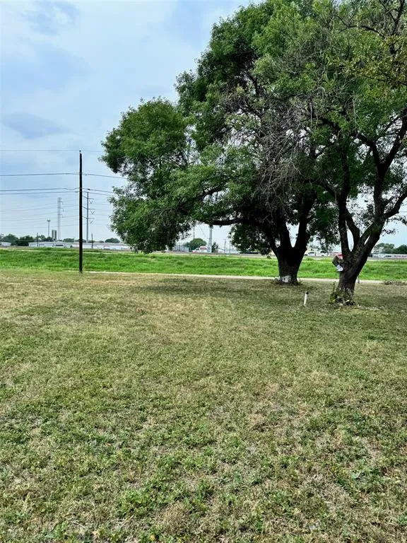 2610 Jeff Street Dallas, TX 75212
