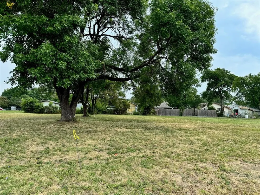 2610 Jeff Street Dallas, TX 75212