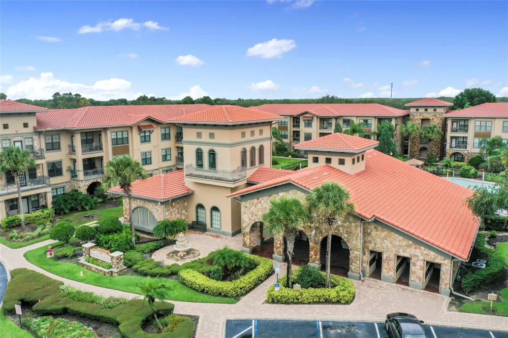901 CHARO PARKWAY #732 Davenport, FL 33897