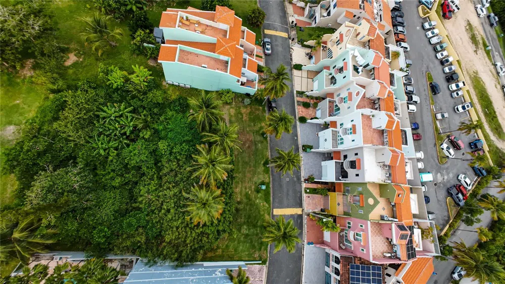 MonteSol 11 PALMANOVA #150 - 151 Humacao, PR 00791