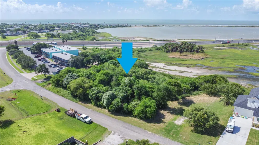 9 BAYVIEW BOULEVARD Portland, TX 78374
