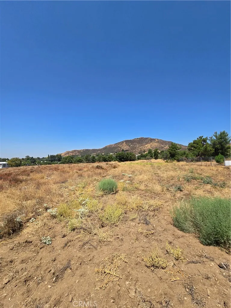 9575 Oak Glen Road Cherry Valley, CA 92223