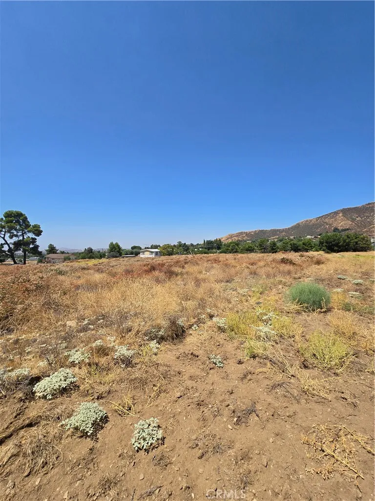 9575 Oak Glen Road Cherry Valley, CA 92223
