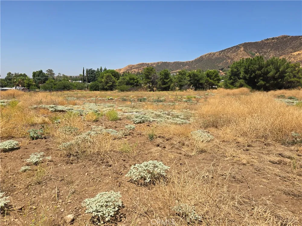 9575 Oak Glen Road Cherry Valley, CA 92223
