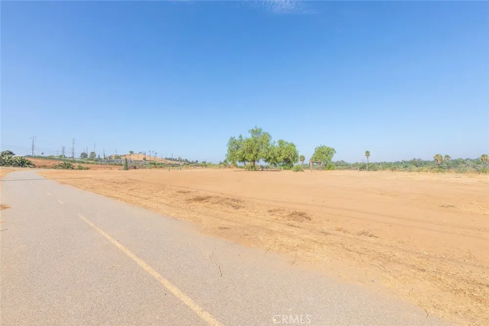 Arlington Avenue Norco, CA 92860