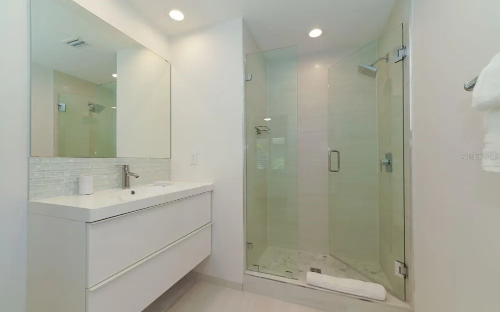 228 VAN BUREN DRIVE Sarasota, FL 34236