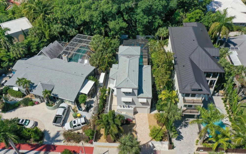 228 VAN BUREN DRIVE Sarasota, FL 34236