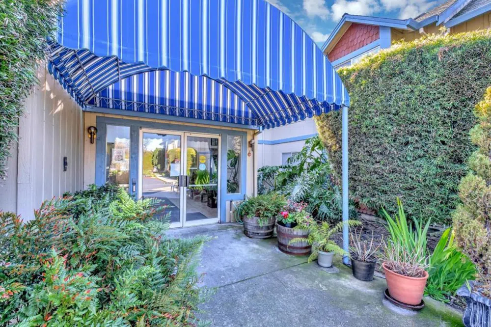203 Vista Prieta Court Santa Cruz, CA 95062