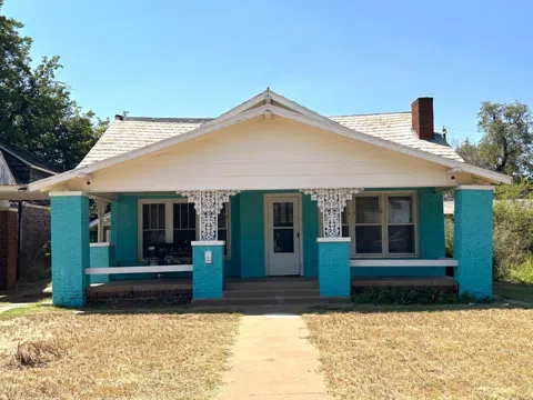 511 Trumbull