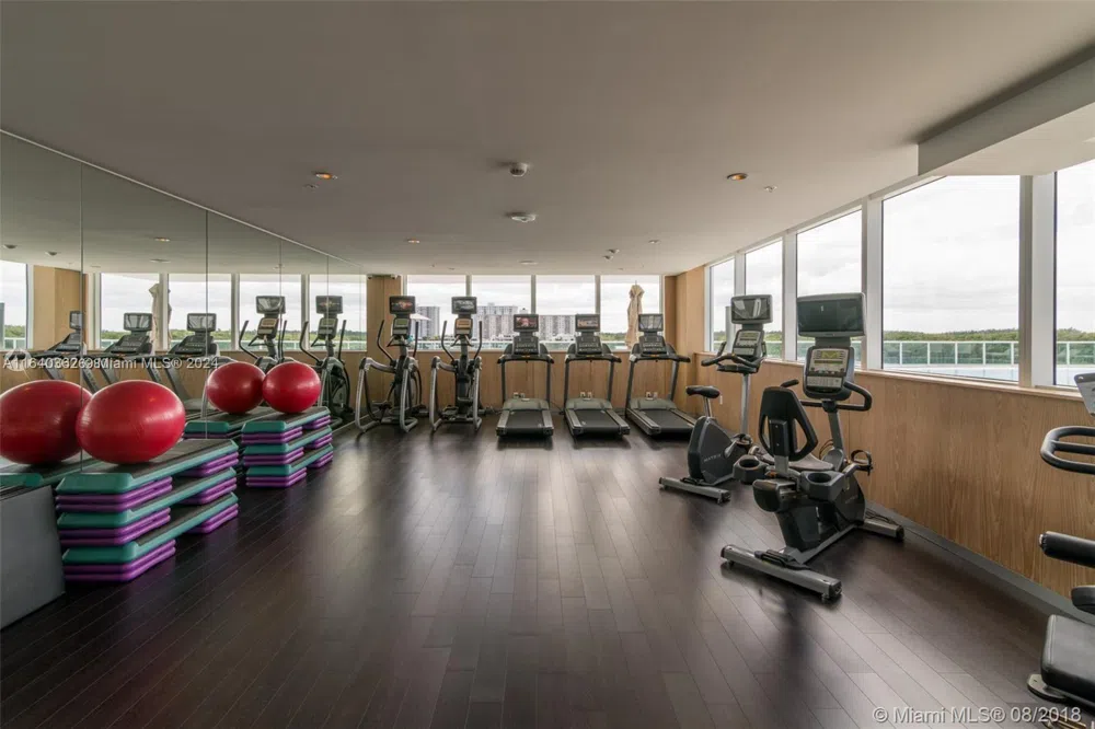 400 Sunny Isles Blvd #1019 Sunny Isles Beach, FL 33160