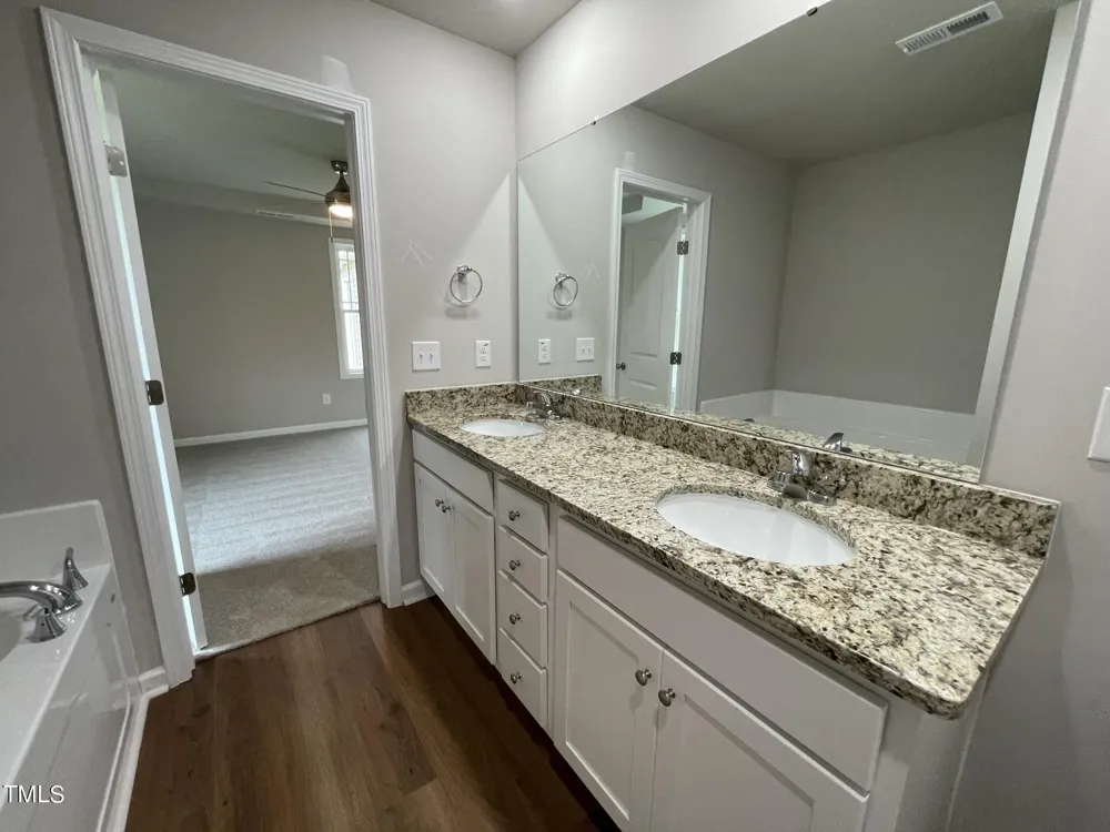83 Oakfield Trace Drive Four Oaks, NC 27524