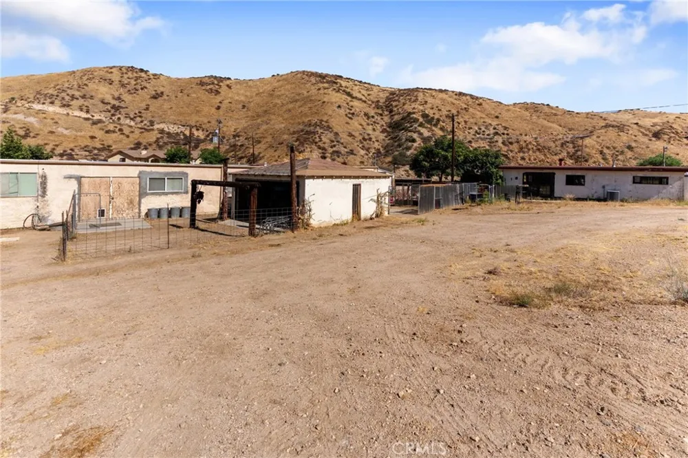 13684 Sierra Agua Dulce, CA 91390