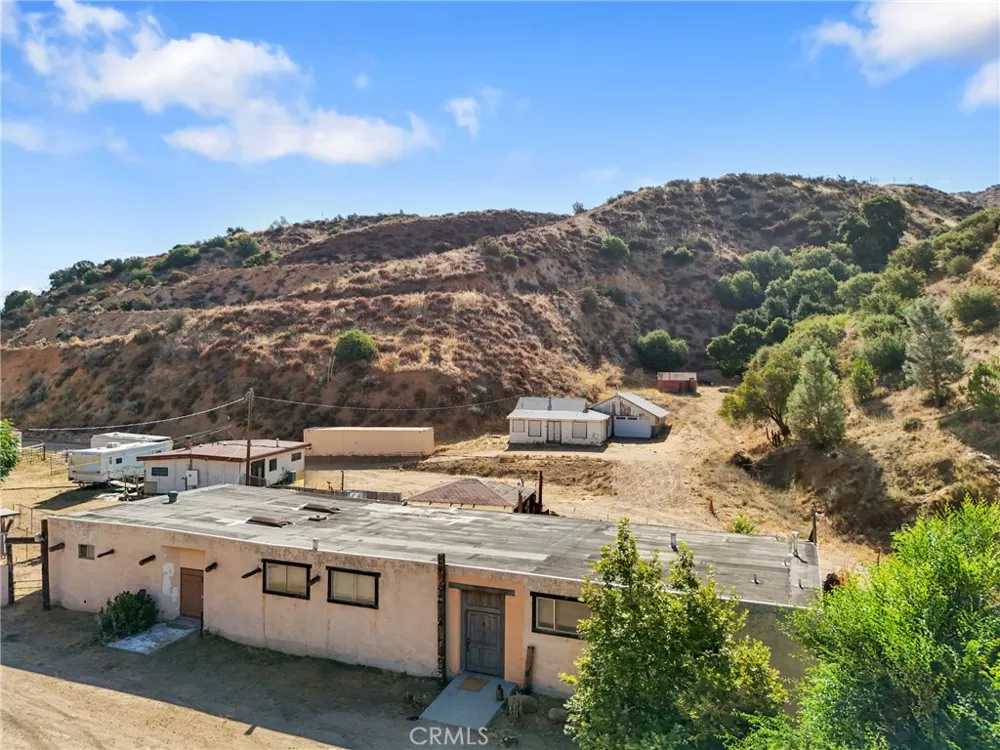 13684 Sierra Agua Dulce, CA 91390