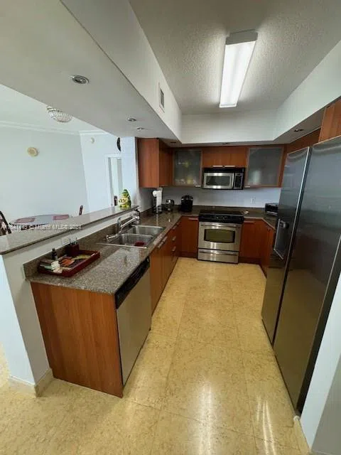 16699 Collins Ave #2409 Sunny Isles Beach, FL 33160