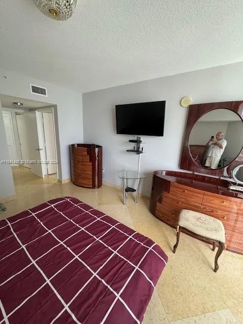 16699 Collins Ave #2409 Sunny Isles Beach, FL 33160