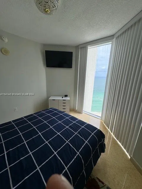 16699 Collins Ave #2409 Sunny Isles Beach, FL 33160
