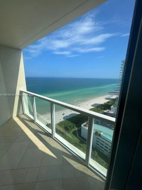16699 Collins Ave #2409 Sunny Isles Beach, FL 33160