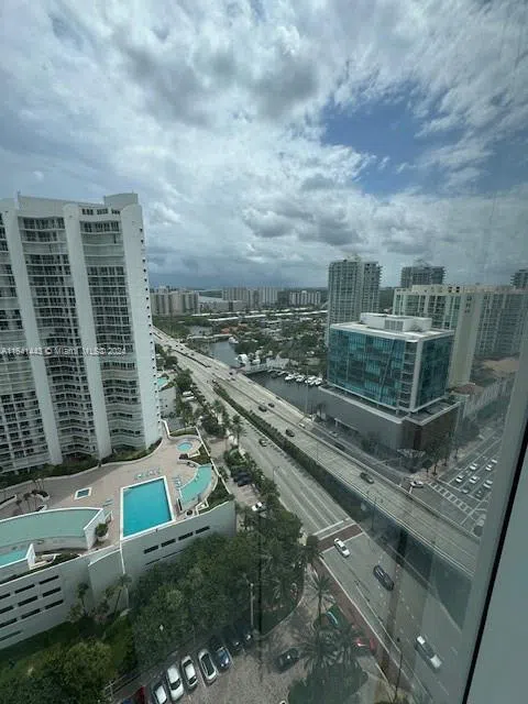 16699 Collins Ave #2409 Sunny Isles Beach, FL 33160
