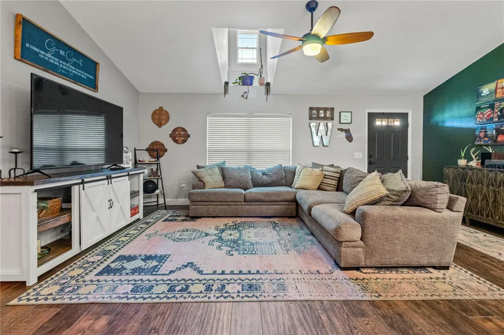 3422 SR 471 Sumterville, FL 33585