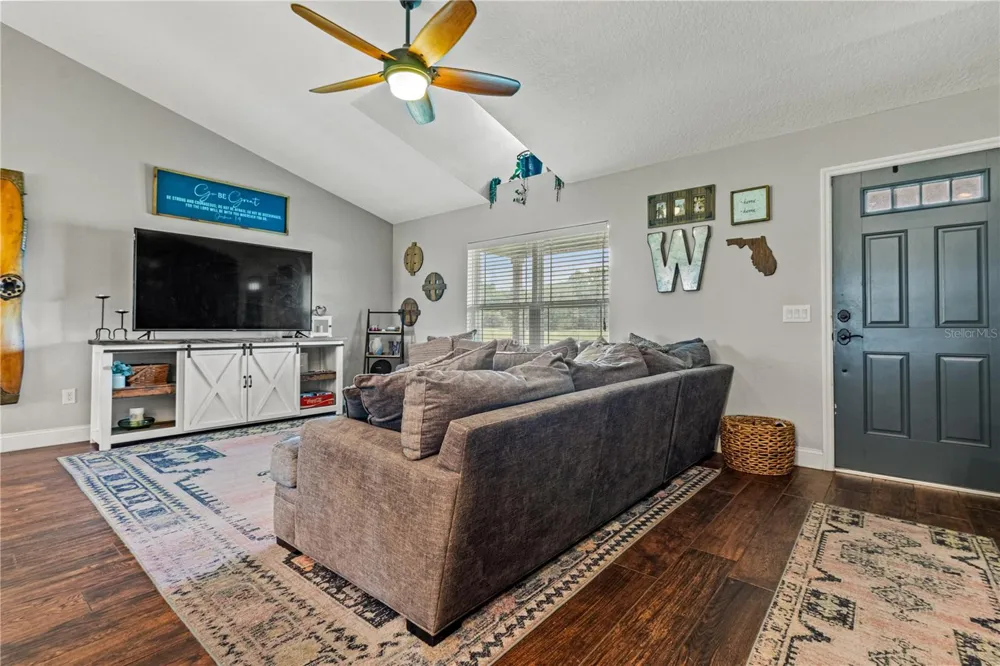 3422 SR 471 Sumterville, FL 33585
