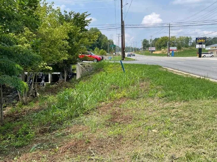 481 W Broad St Smithville, TN 37166