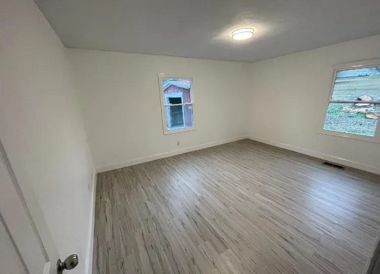 481 W Broad St Smithville, TN 37166