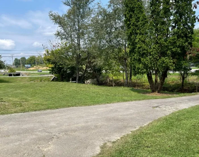 481 W Broad St Smithville, TN 37166