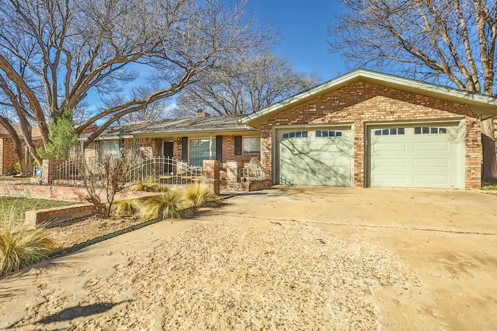 2006 Rice Drive Levelland, TX 79336