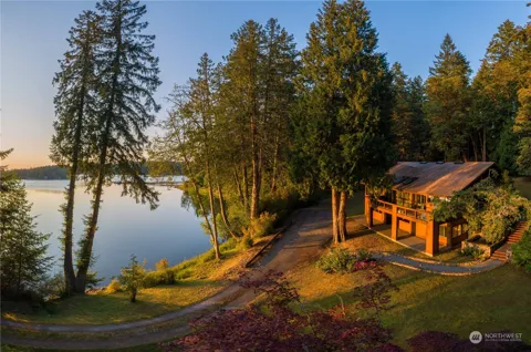 934 Mitchell Bay Road