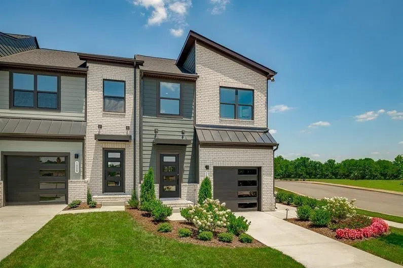 1125 Riverbrook Drive #270C Gallatin, TN 37066