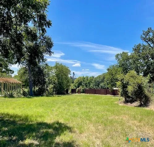 505 E 4th Street Cameron, TX 76520