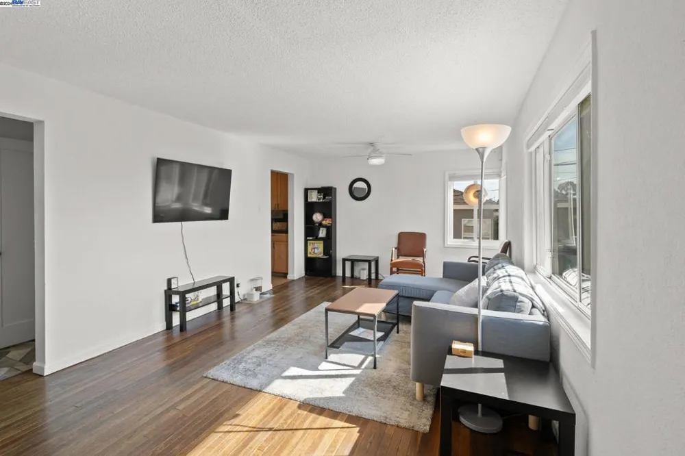 108 Mesa Vallejo, CA 94591