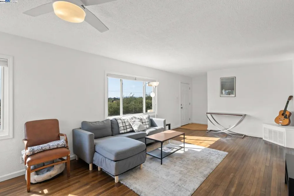108 Mesa Vallejo, CA 94591