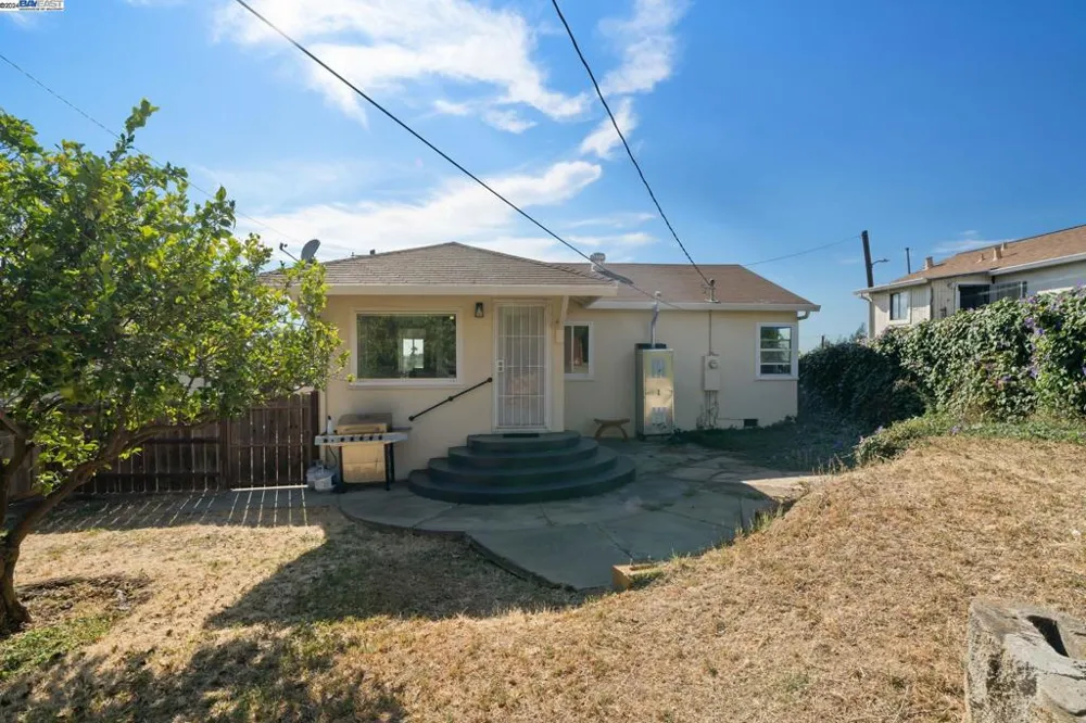 108 Mesa Vallejo, CA 94591