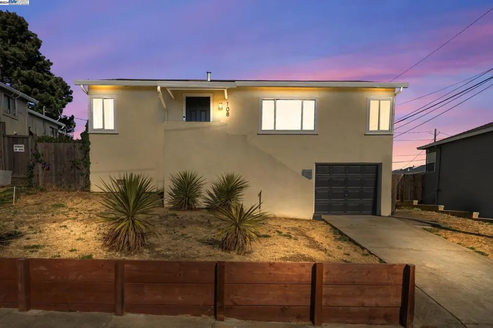 108 Mesa Vallejo, CA 94591