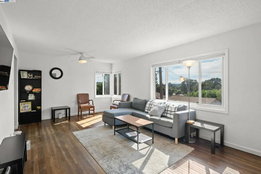 108 Mesa Vallejo, CA 94591