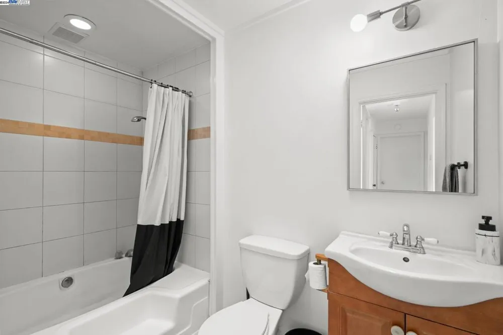 108 Mesa Vallejo, CA 94591