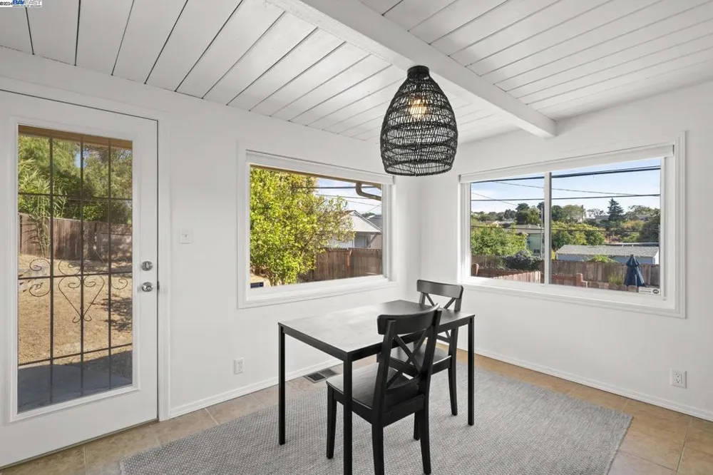 108 Mesa Vallejo, CA 94591