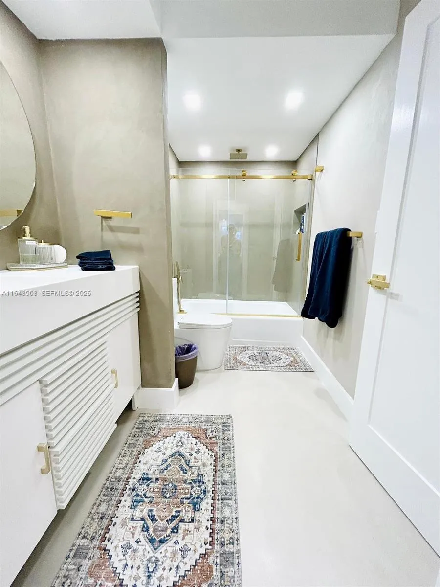 100 Lincoln Rd #445 Miami Beach, FL 33139