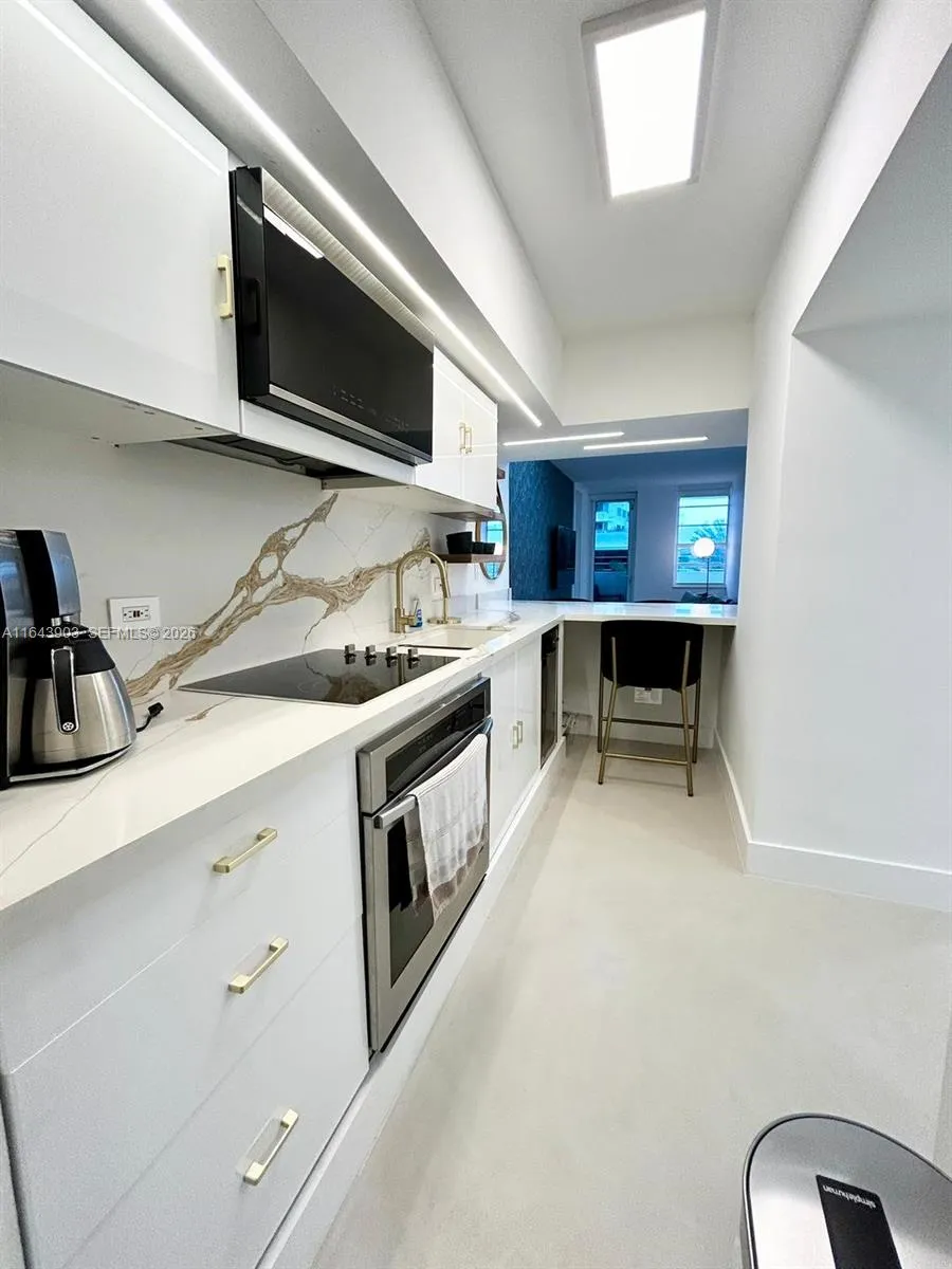 100 Lincoln Rd #445 Miami Beach, FL 33139