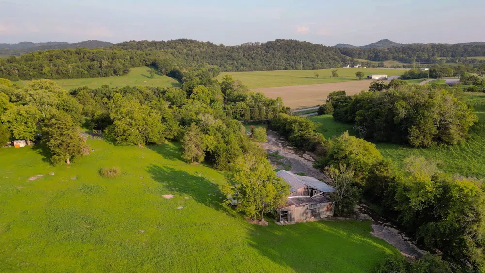 0 John Donald Lane Brush Creek, TN 38547