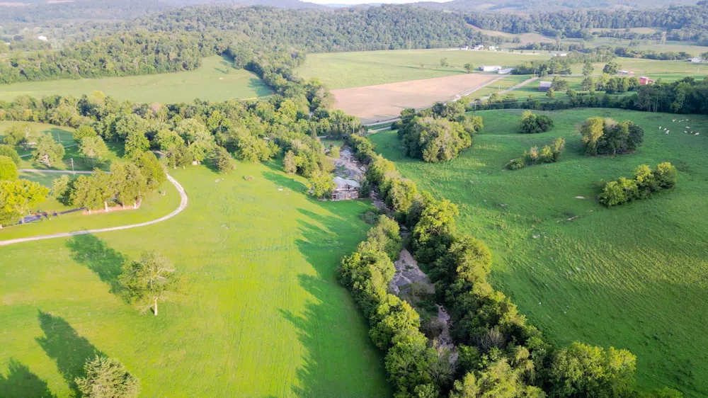 0 John Donald Lane Brush Creek, TN 38547