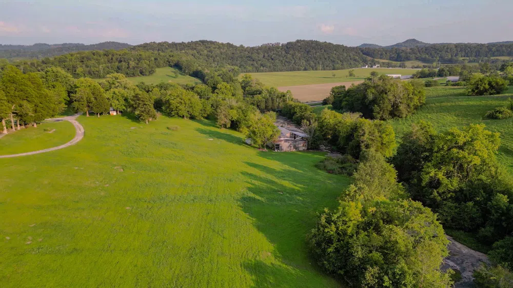0 John Donald Lane Brush Creek, TN 38547