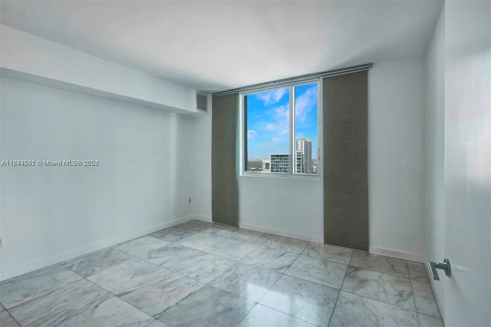 55 SE 6th St #3401 Miami, FL 33131
