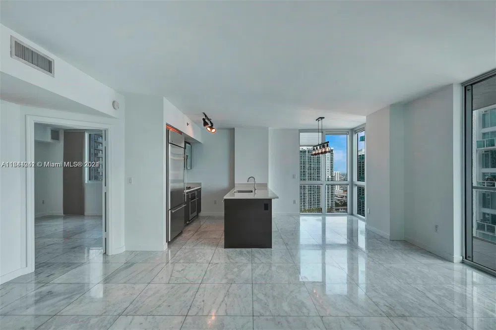 55 SE 6th St #3401 Miami, FL 33131