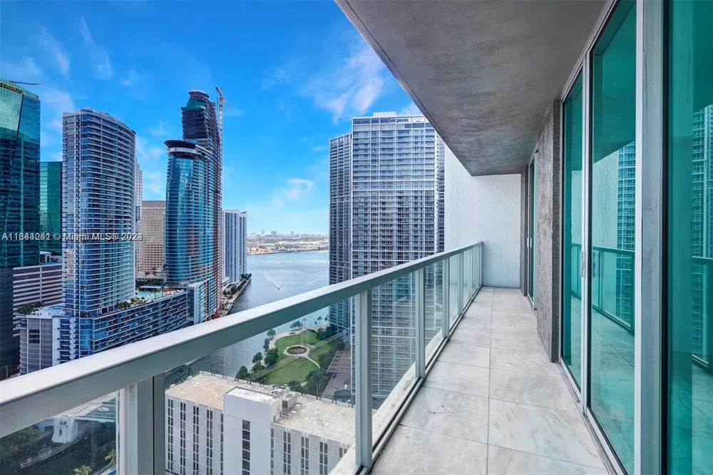 55 SE 6th St #3401 Miami, FL 33131