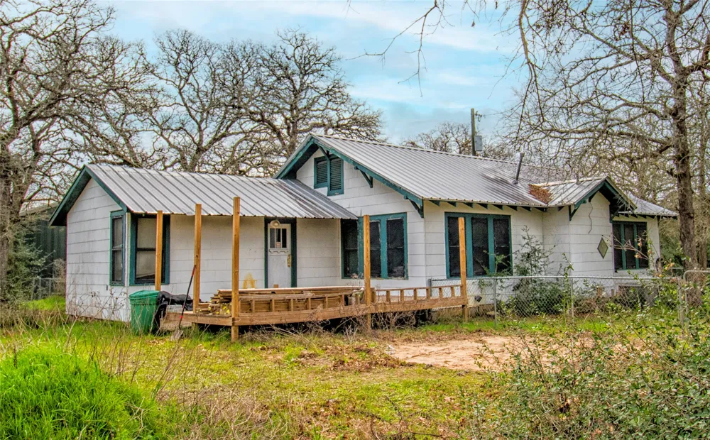 5100 Wood Duck Drive Flatonia, TX 78959