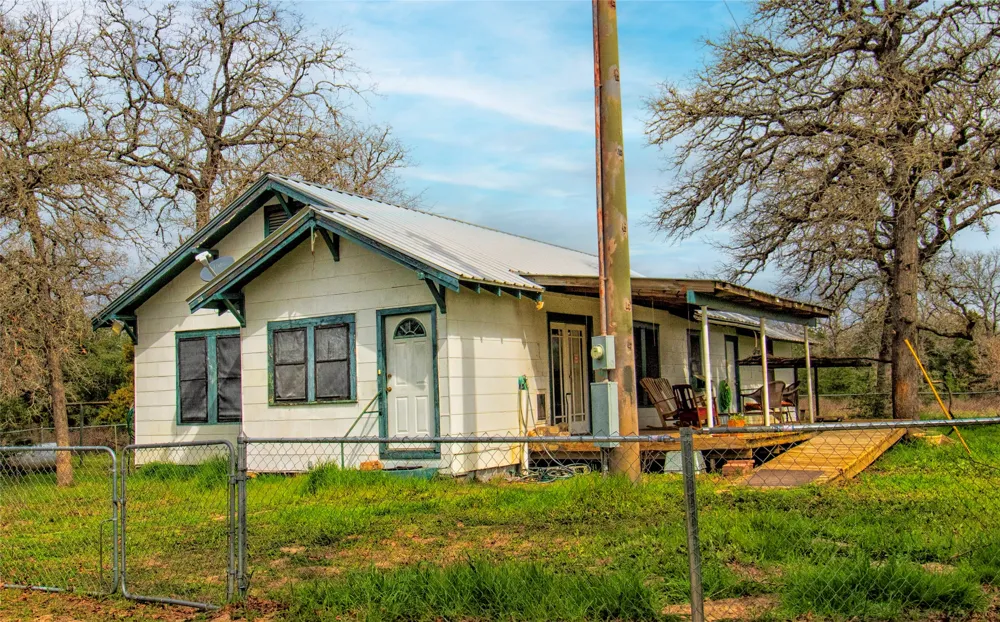 5100 Wood Duck Drive Flatonia, TX 78959